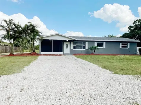 3018 Der Road Plant City FL 33566