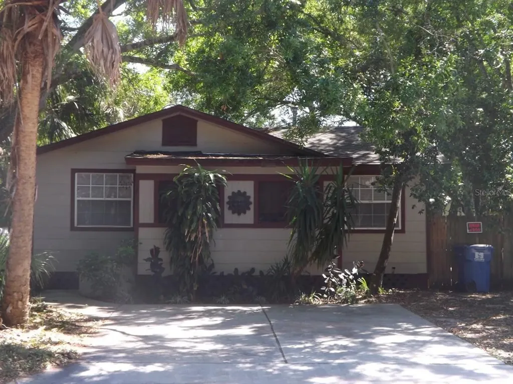 1816 34th Avenue N St Petersburg FL 33713