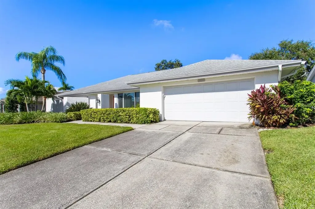 1584 Farrier Trail Clearwater FL 33765
