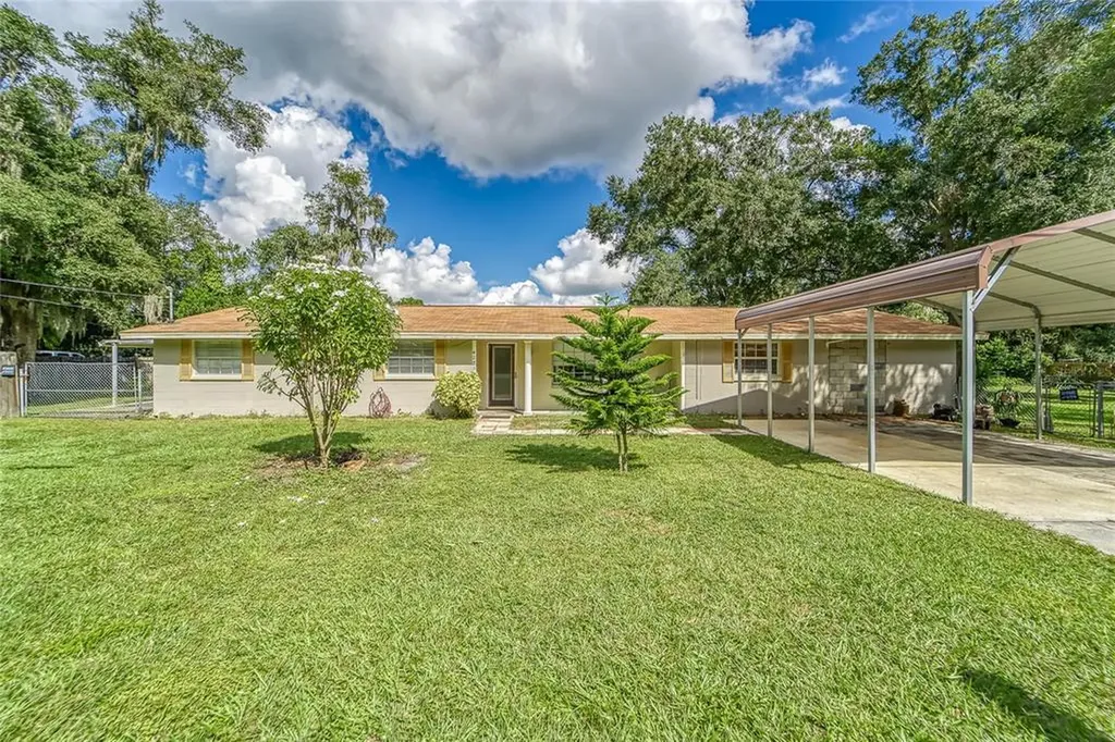 4275 Sabal Palm Drive Mulberry FL 33860