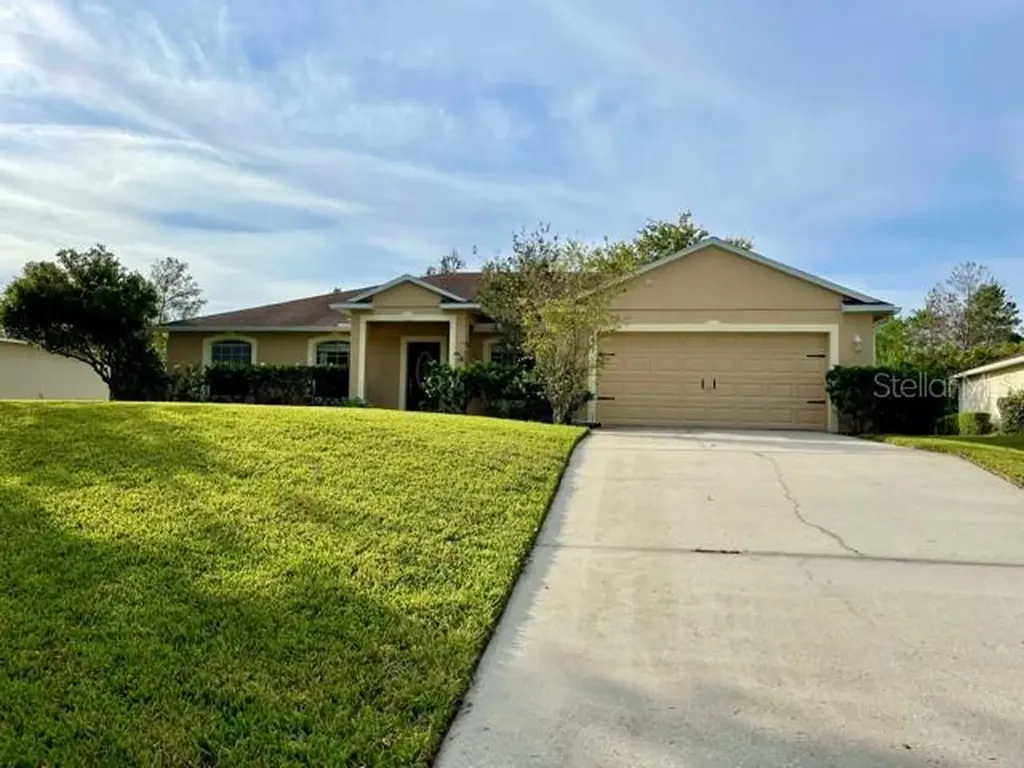 2823 Belkton Court Deltona FL 32738