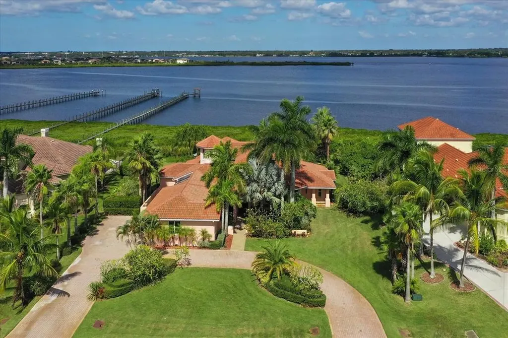 6164 9th Avenue Circle NE Bradenton FL 34212