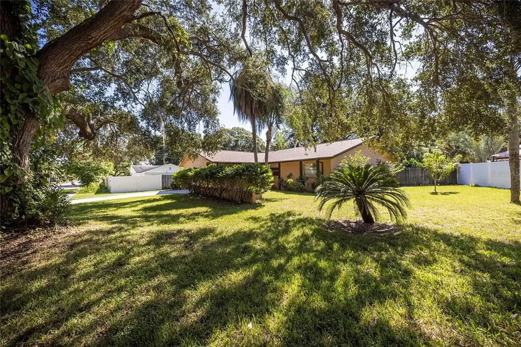 1705 Copper Kettle Lane Dunedin FL 34698