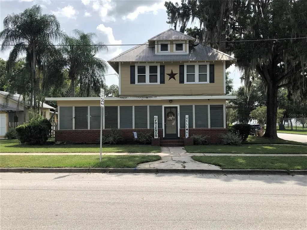 142 W Magnolia Street Groveland FL 34736