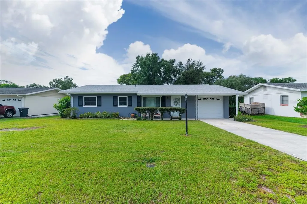 39081 Citadel Circle Zephyrhills FL 33542