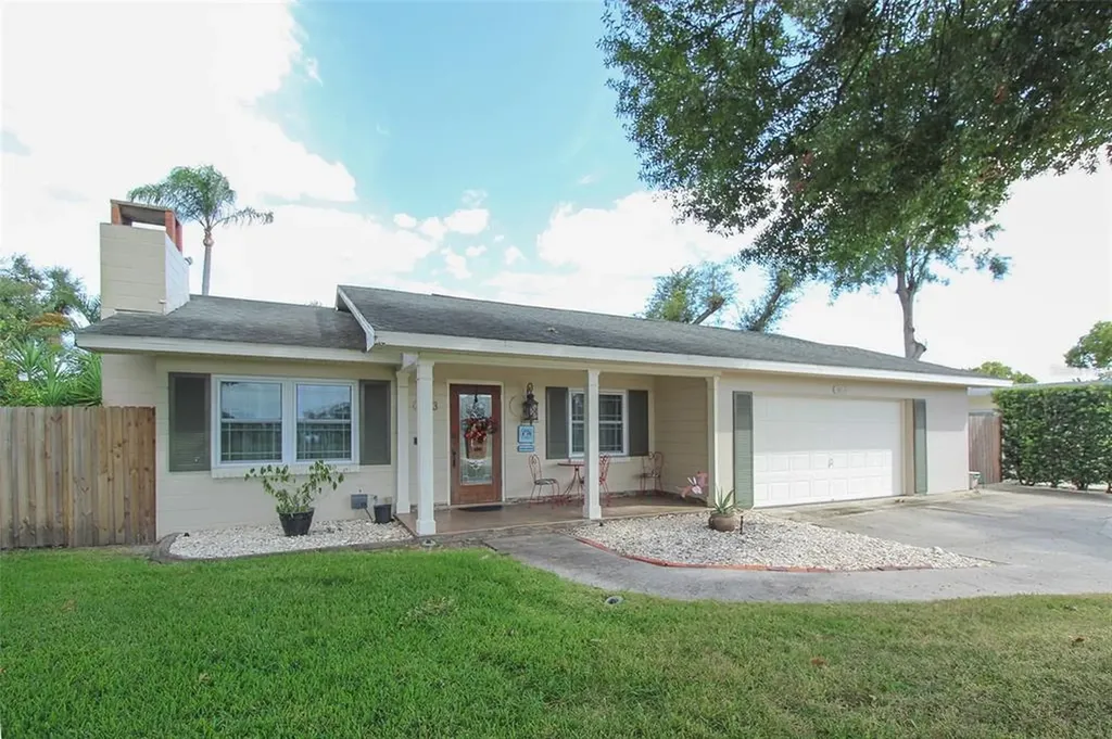 3913 W Eden Roc Circle Tampa FL 33634