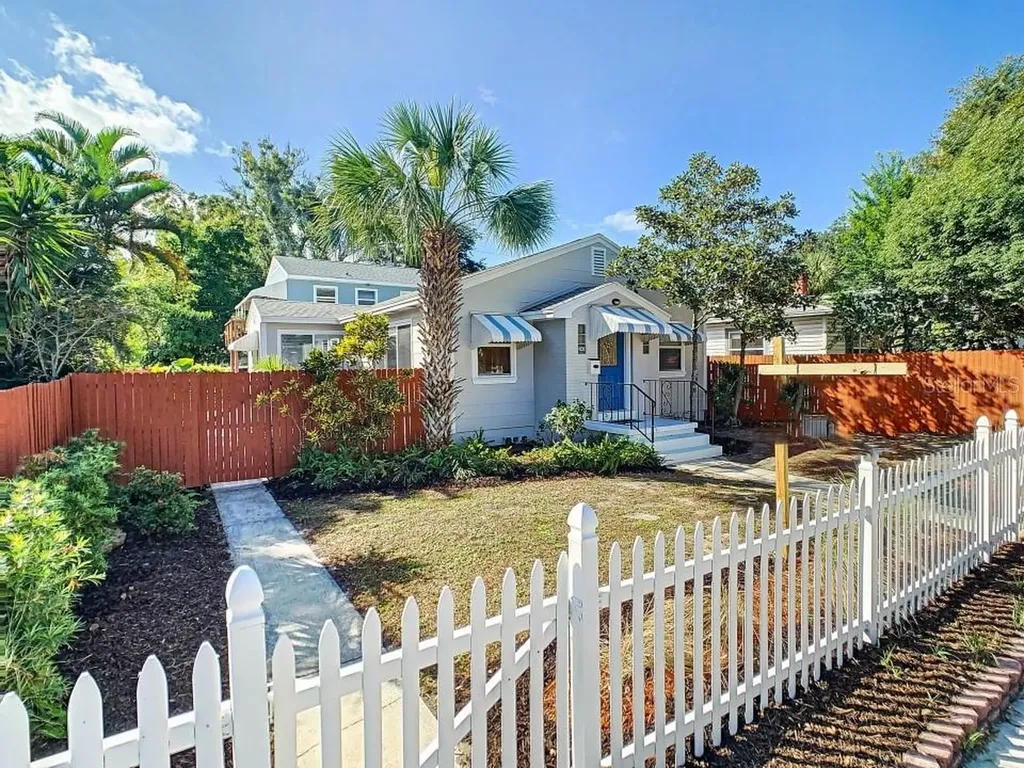 820 22nd Avenue N St Petersburg FL 33704