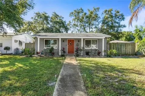 5544 Burlington Avenue N St Petersburg FL 33710