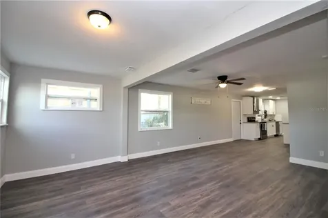 6605 N Harer Street Tampa FL 33604