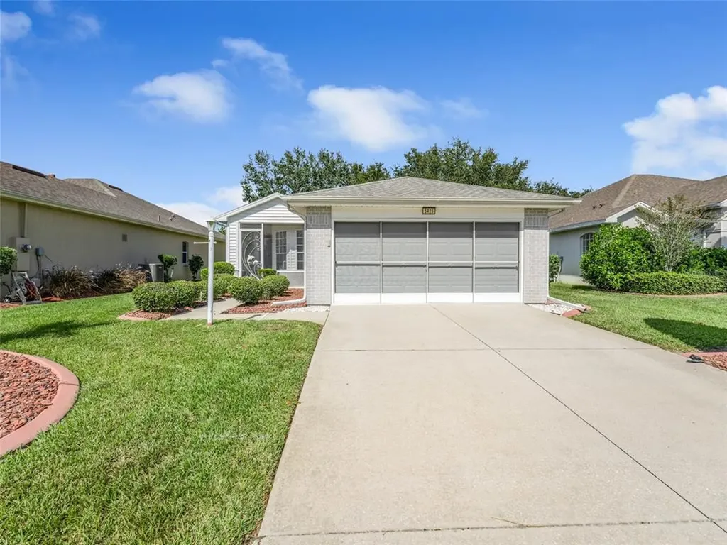 5425 Sir Churchill Drive Leesburg FL 34748