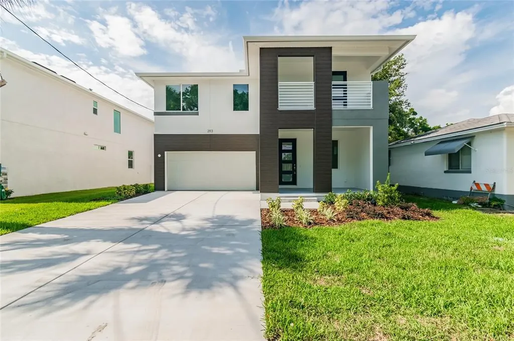 207 N Himes Avenue Tampa FL 33609