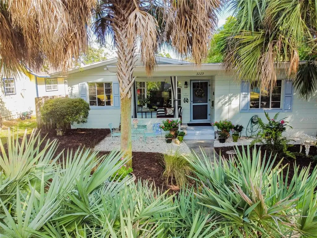 3229 Jackson Street N St Petersburg FL 33704