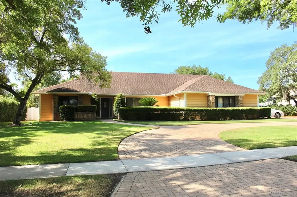 4521 Woodlands Village Drive Orlando FL 32835