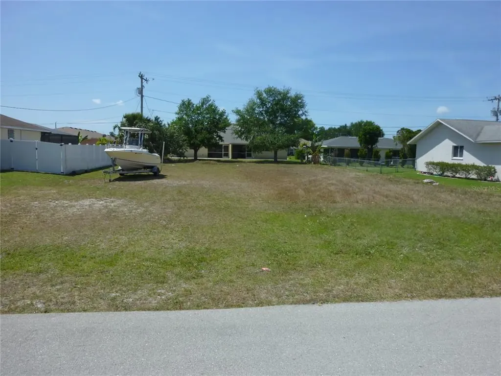 4530 SW 7th Avenue Cape Coral FL 33914