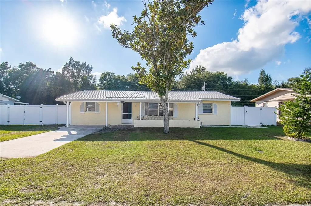 6035 9th Street Zephyrhills FL 33542
