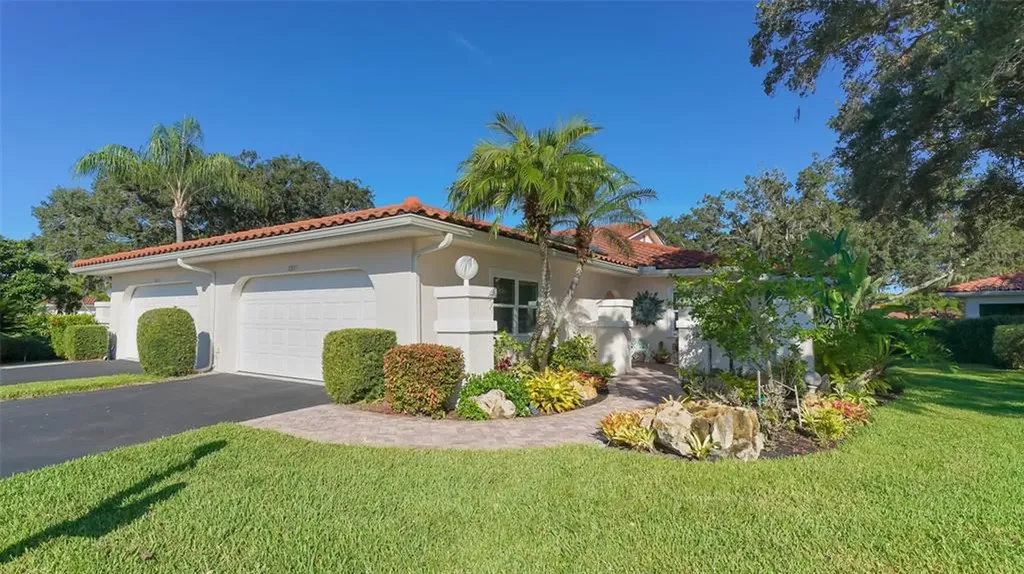 7333 Golf Pointe Circle Sarasota FL 34243