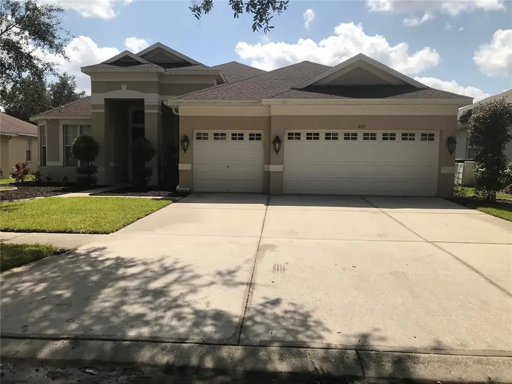 205 Bon Vie Place Valrico FL 33594