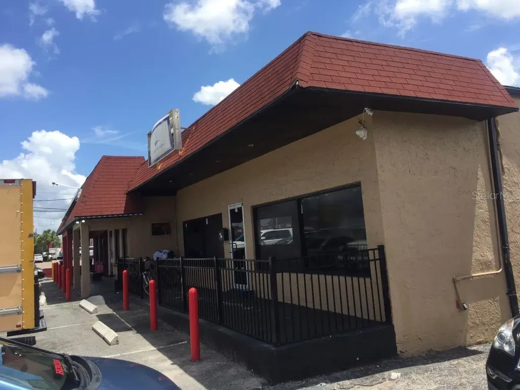 8307 N Armenia Avenue Tampa FL 33604
