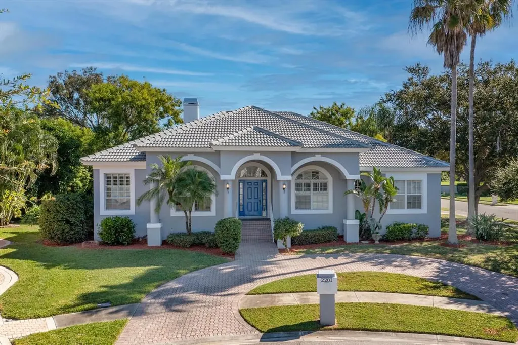 2201 Pasadena Place S Gulfport FL 33707