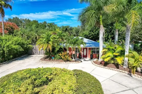 3208 36th Avenue W Bradenton FL 34205