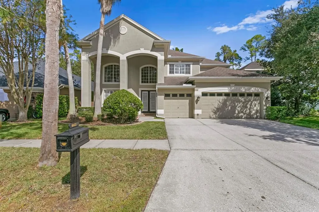 10421 Greendale Drive Tampa FL 33626