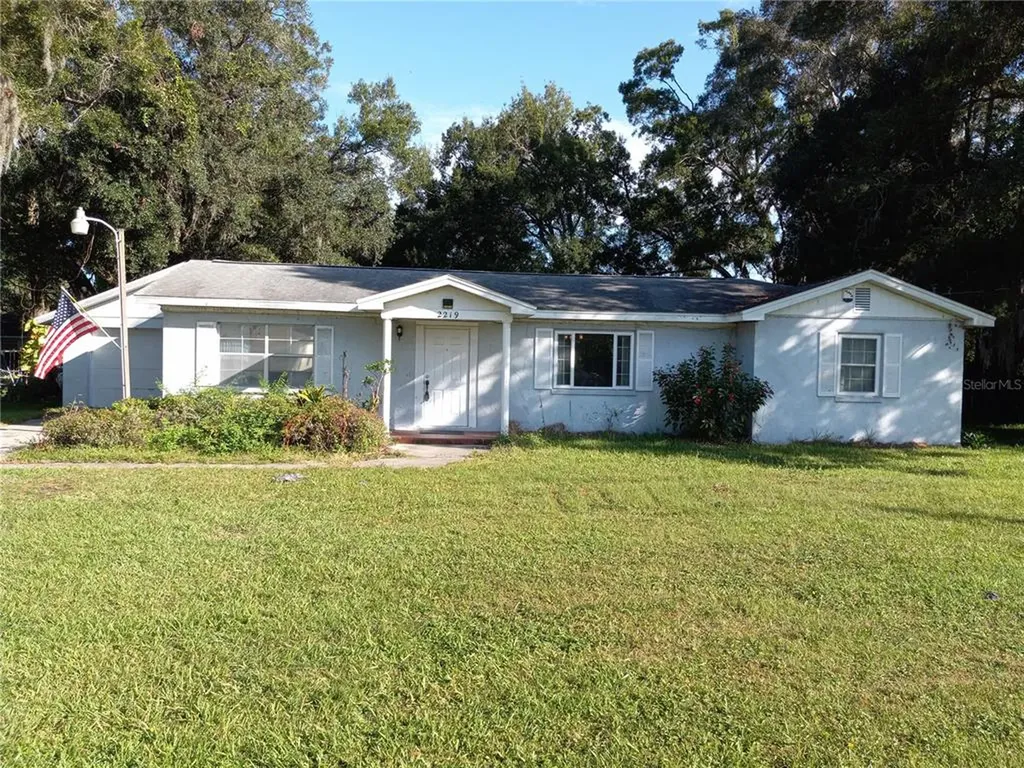 2219 51st Avenue E Bradenton FL 34203