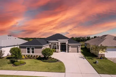 1989 Weymouth Court Mount Dora FL 32757
