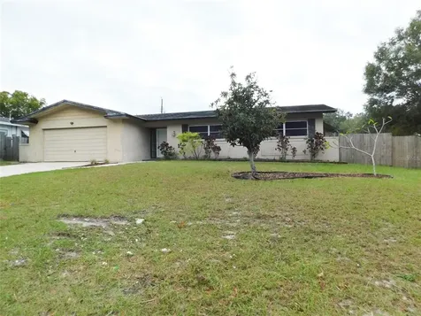 1637 Souvenir Drive Clearwater FL 33755
