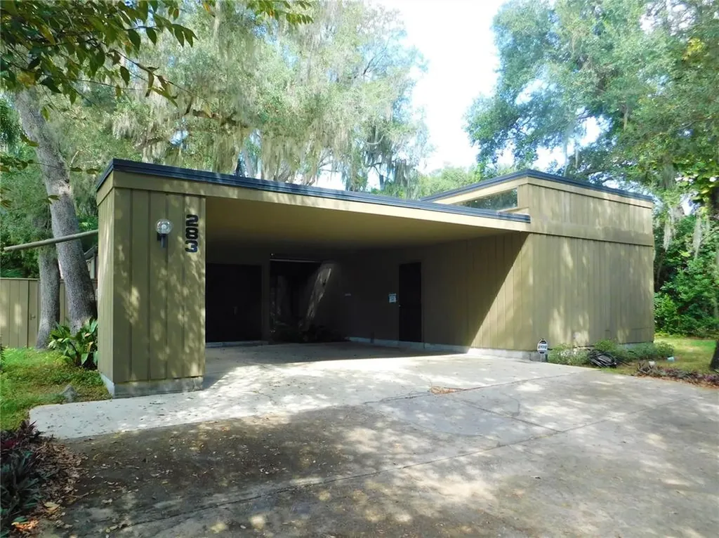 283 W Lake Elbert Drive NE Winter Haven FL 33881