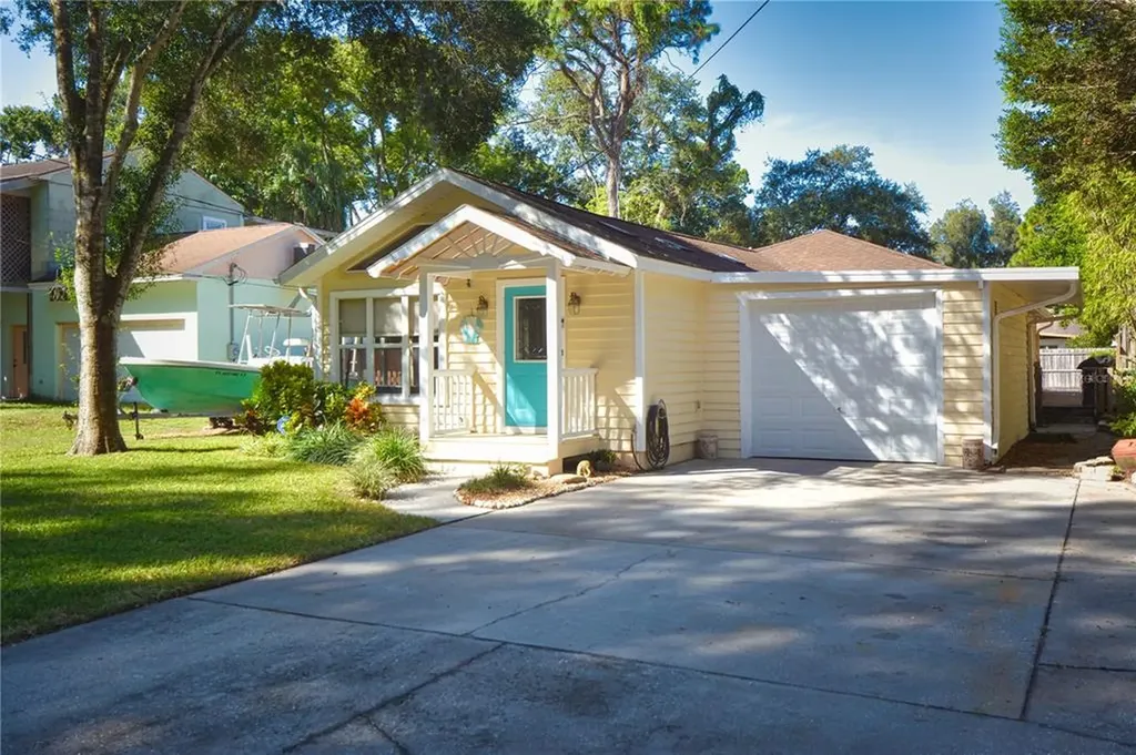 1738 Doncaster Road Clearwater FL 33764