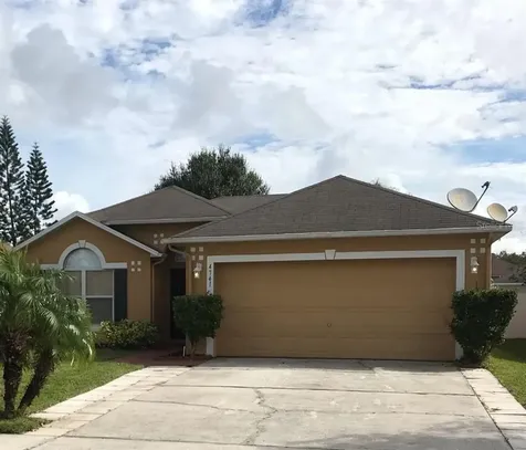 4741 Petal Pawpaw Lane Saint Cloud FL 34772
