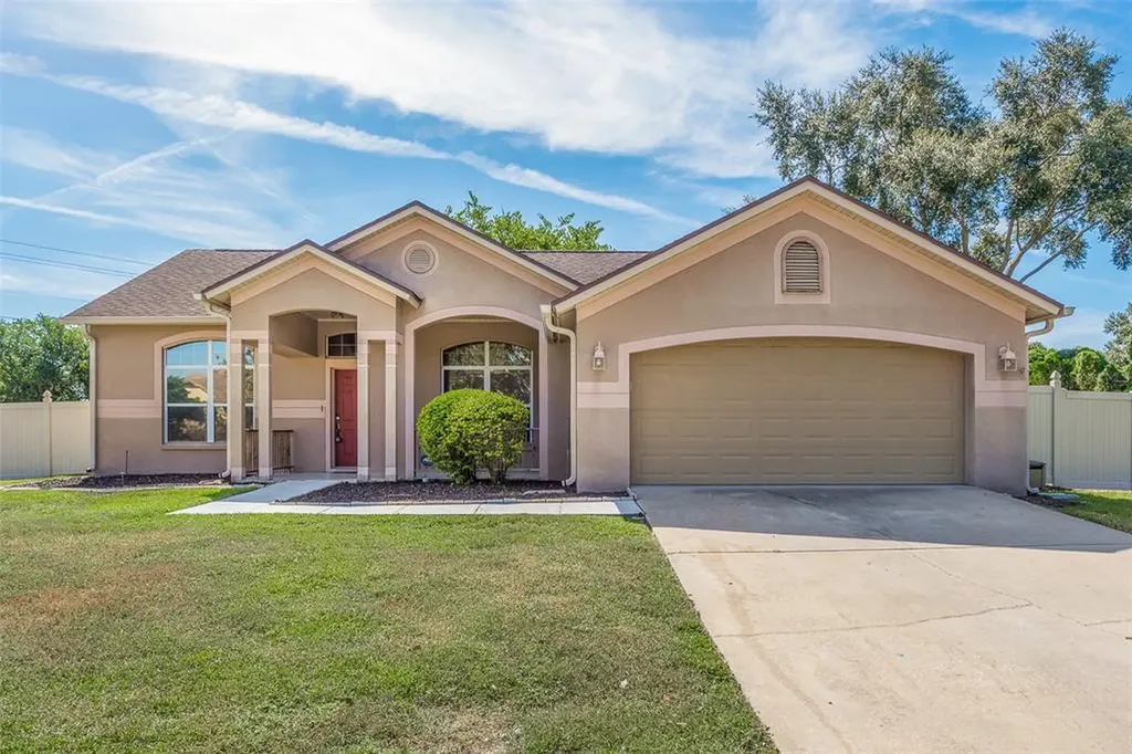 916 Cooper Ridge Place Valrico FL 33594