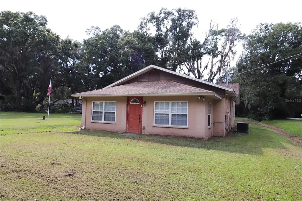 1907 Avon Street Plant City FL 33563