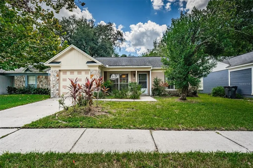 8519 Misty River Court Tampa FL 33637