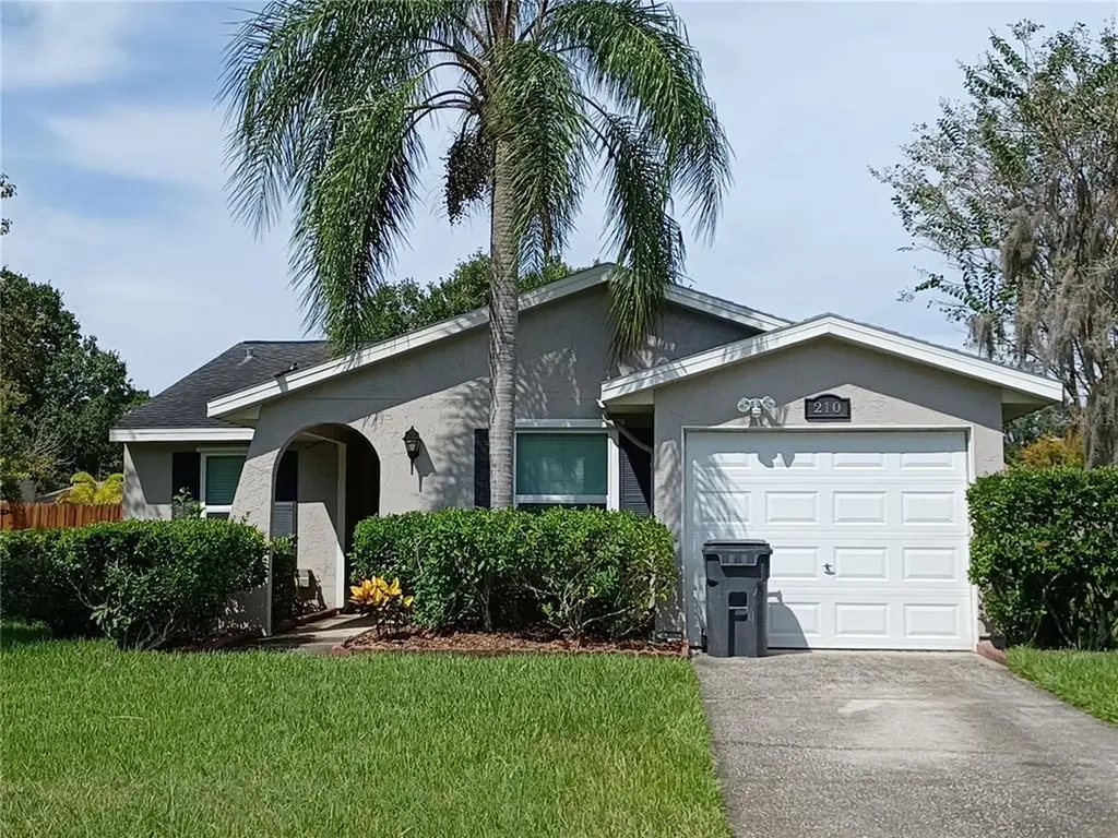 210 Lake Charles Court Oldsmar FL 34677