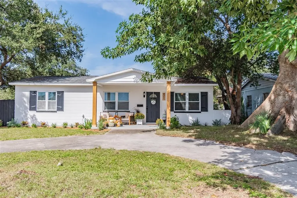 801 40th Avenue NE St Petersburg FL 33703