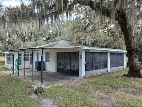 1002 Center Lake Burrell Drive Lutz FL 33549