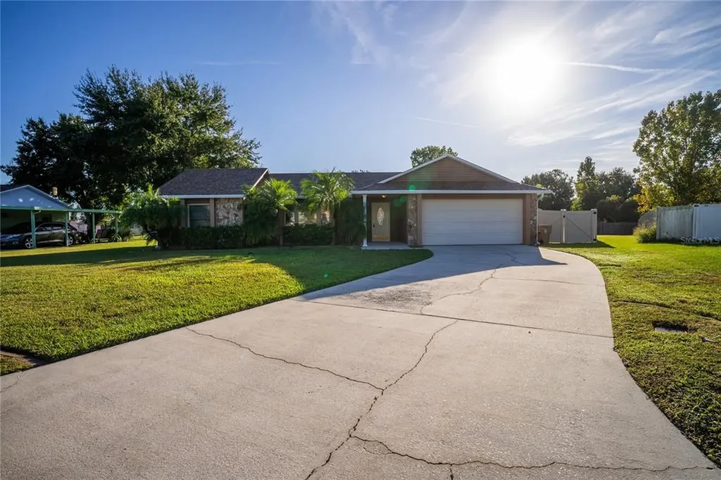 3326 Bottlebrush Court Kissimmee FL 34746