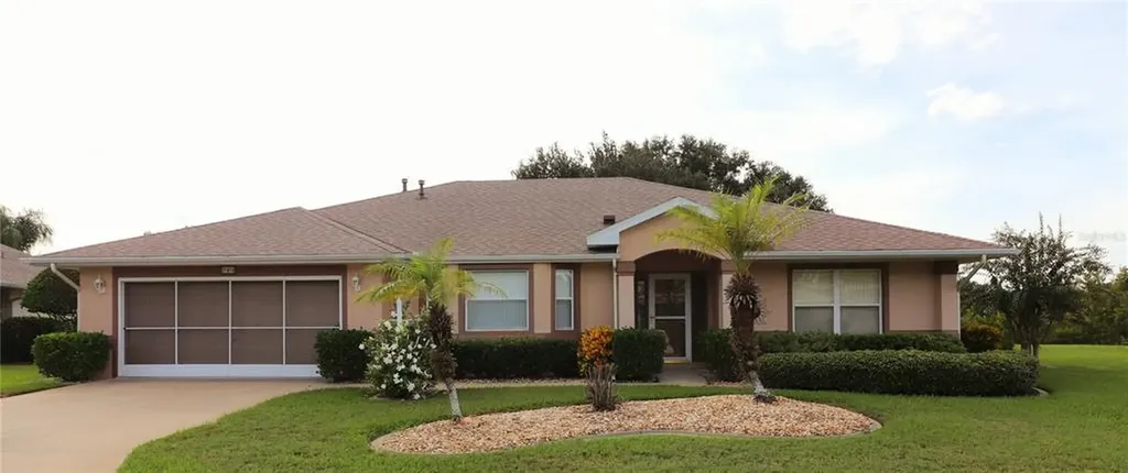 21818 King Henry Avenue Leesburg FL 34748