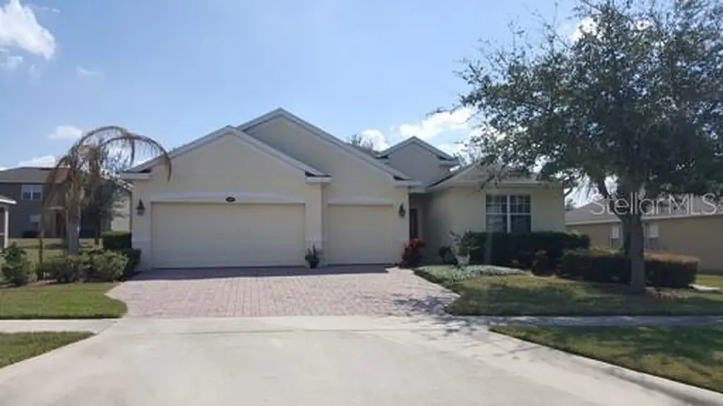 1095 Glenraven Lane Clermont FL 34711