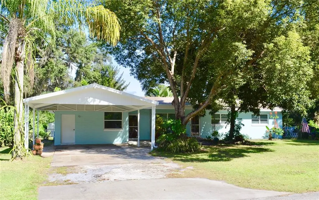 1409 W Chelsea Avenue Deland FL 32720