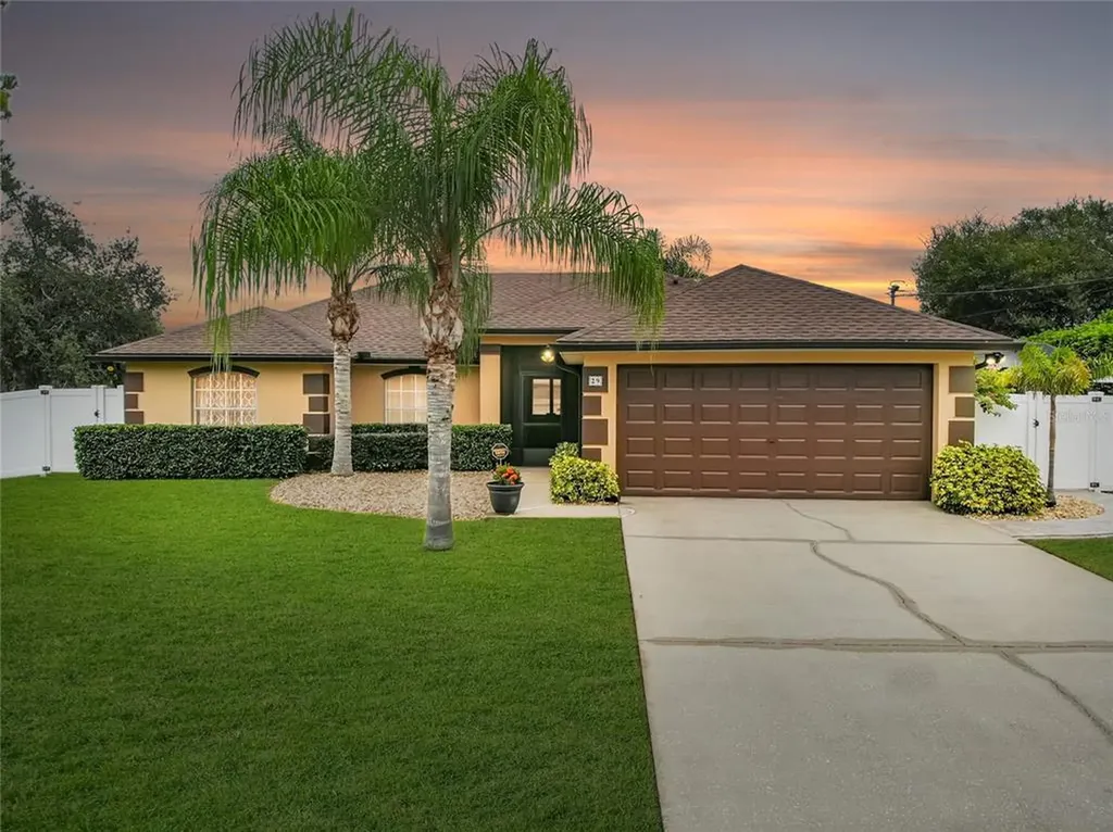 29 S Courtland Boulevard Deltona FL 32738