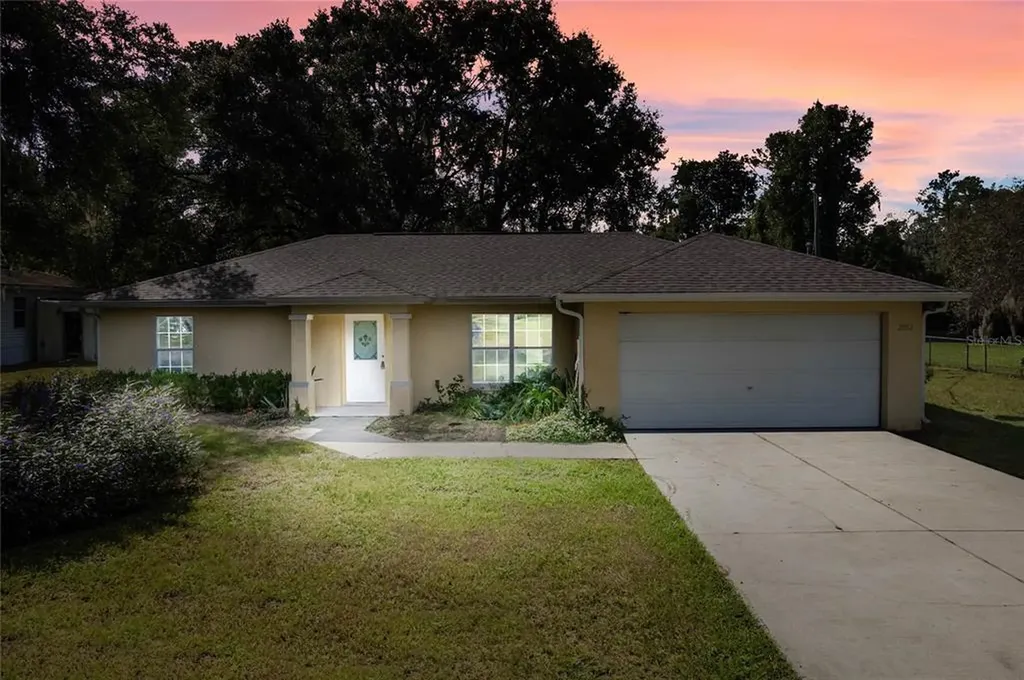 2882 NE 99th Street Anthony FL 32617