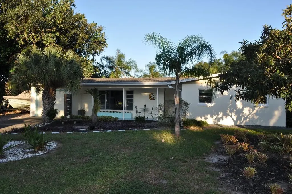 2966 Bougainvillea Street Sarasota FL 34239