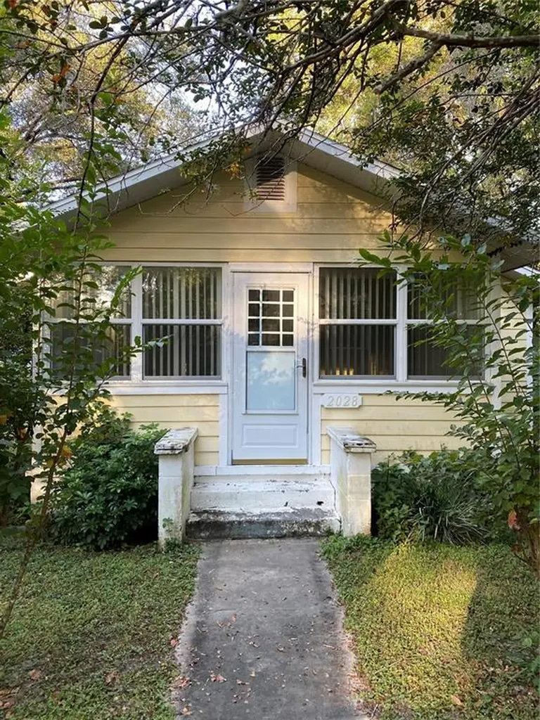2028 NE 12th Avenue Ocala FL 34470