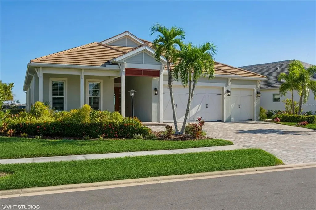 8140 Grande Shores Drive Sarasota FL 34240