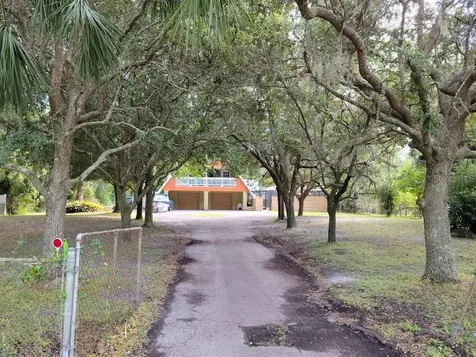 9206 W Hamilton Avenue Tampa FL 33615