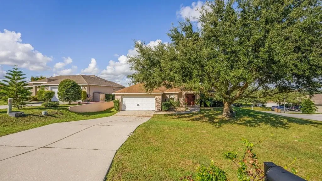 10317 Vista Pines Loop Clermont FL 34711