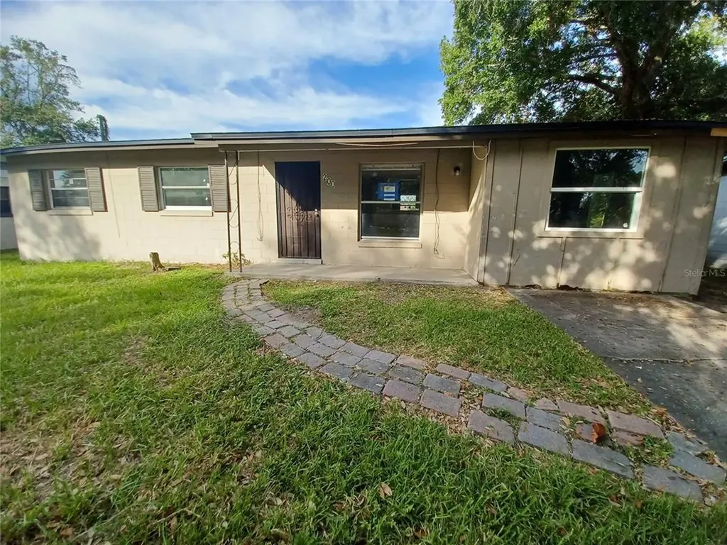 200 Fanfair Avenue Orlando FL 32811