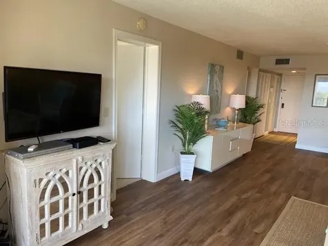 1001 Benjamin Franklin Drive Sarasota FL 34236